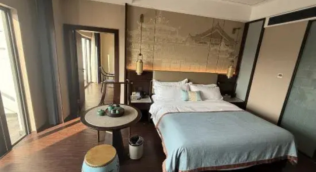 Люкс TILL BRIGHT Hotel (Zhongshan Fuyi Cheng Zhongshan Station)