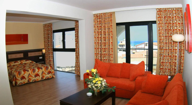 Livadhiotis City Hotel