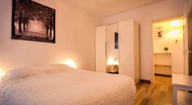 Nice 2 Rooms in European District, Забронировать Отель Страсбург Strasbourg Eurometropole, рядом с Церковь Св. Мадлен
