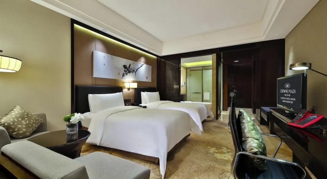 Номер Standard Crowne Plaza Chengdu Panda Garden by IHG