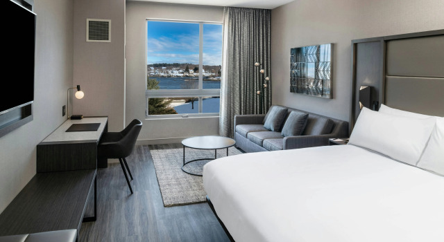 AC Hotel by Marriott Portsmouth