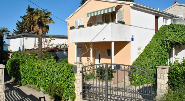 Apartman Lovre