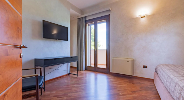 Elegant luxury villa with pool at the entrance of Lecce-Villa Rapolla, Rezervovat Vila Lecce Salento