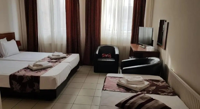 Трёхместный номер Superior Hotel Tranzzit