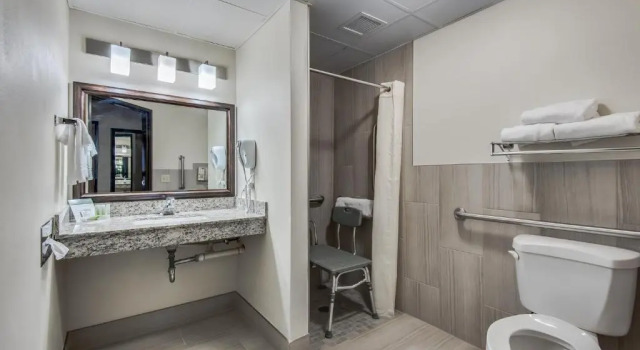Двухместный номер Standard AmericInn by Wyndham Coon Rapids