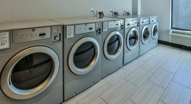 Magnuson Hotel Downtown North Nashville, Boek Hotel Hotels in Tennessee met parkeren, Parkeren