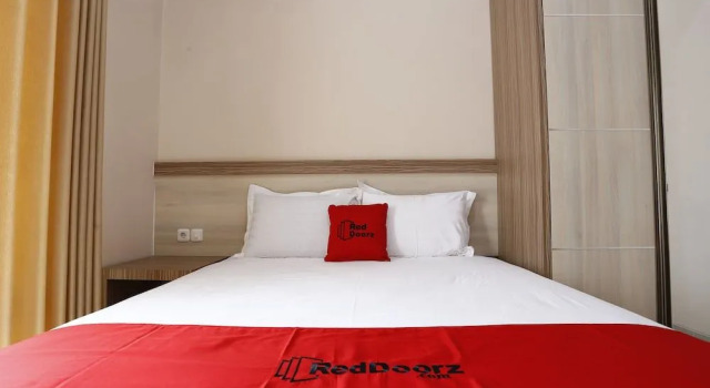 RedDoorz @ Condong Catur 3