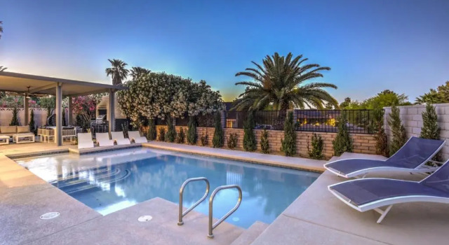 Семейный номер Standard Nuevo Vegas Pool Experience Wet Deck Hot Tub Bar BBQ