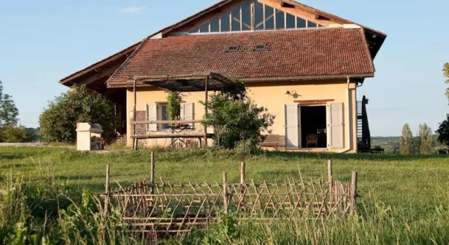Студия La Grange Du Haut