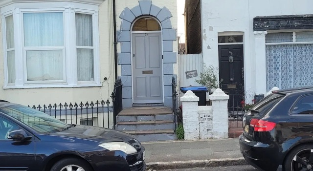 a sea View Property With a Short Walk to Beach