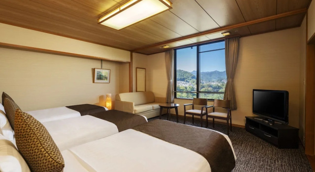 Трёхместный номер Riverfront KAMENOI HOTEL Ome