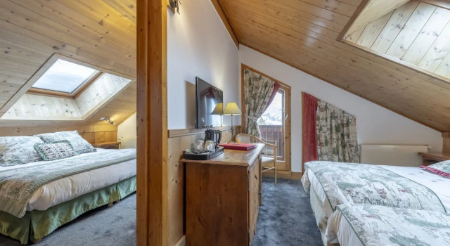 Семейный номер Standard с балконом Hotel Eterlou