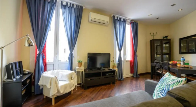 RamblasRentals Design Renovated Apartment AC Balcony10m Ramblas - Parking - Wifi, Забронировать Апартаменты/квартира Барселона провинция Барселона, рядом с Парк скульптур