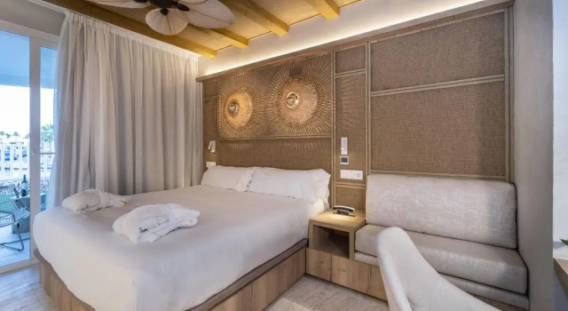 Lago Resort Menorca, Забронировать Курортный отель Кала'н-Бош Менорка