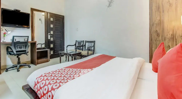 OYO 27999 Hotel Deep, Book Hotel Sirsa Haryana