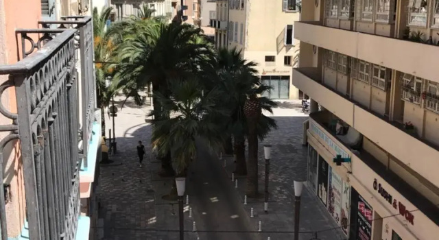 2 Pieces Hyper Centre Equipe Et Confortable Toulon (Adults Only), Rezervasyon Daire Var coast otoparklı oteller, Otopark