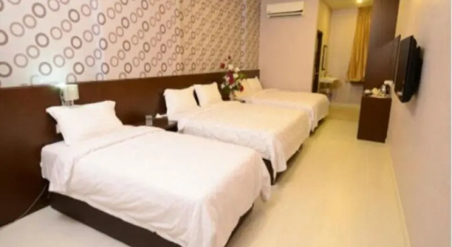 Номер Superior Hotel Tebrau CT
