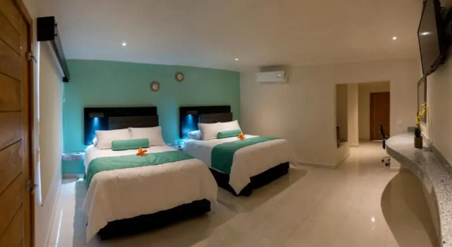 Четырёхместный номер Standard Hotel Mumai