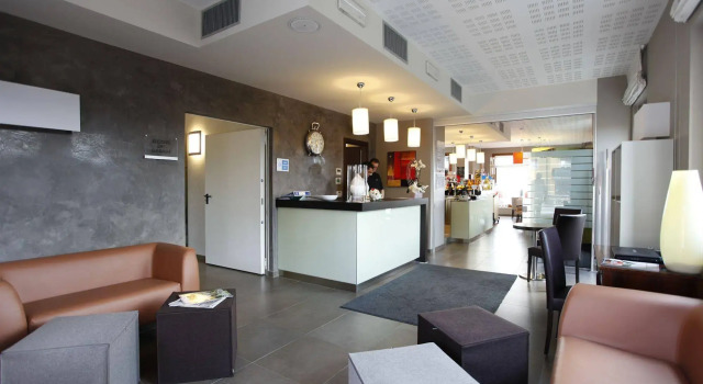 Hotel Lido, Забронировать Отель Отели в центре Торри-дель-Бенако, в центре