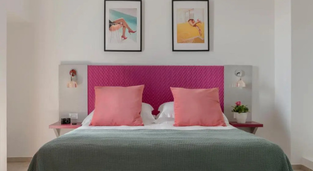 Полулюкс Deluxe Hotel Rainbow ***S