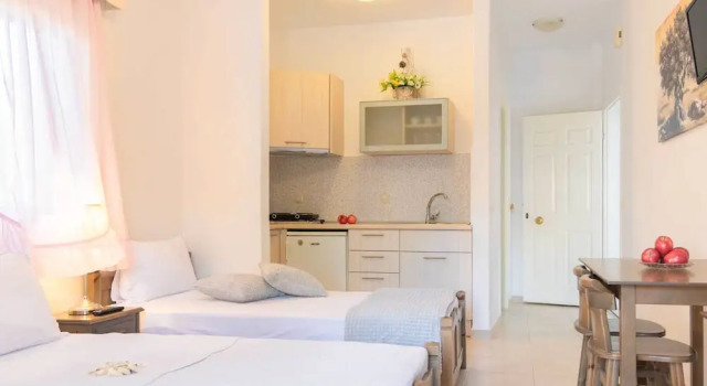 Anastasia Studios Hanioti, Book Guesthouse Hanioti 