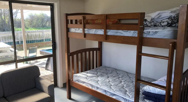 Sleepy Vines Hostel, Забронировать Хостел Бленем Мальборо