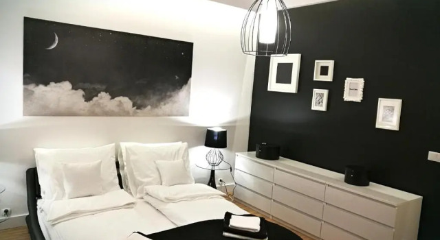Black&White Apartment- Wierzbowa 5, Забронировать Апартаменты/квартира Апартаменты Познани, рядом с Jesuit Collegium, Апартаменты/квартира