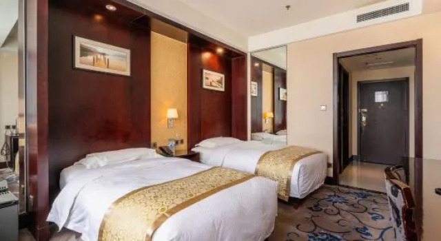 Номер Superior East River International Hotel