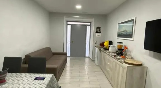 Casa vacanza Antonietta e Carmela, Забронировать Отель Отели Неаполя с парковкой, рядом с Кафедральный собор Неаполя, Парковка