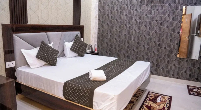 Sr Guest House, Забронировать Гостевой дом Гостевые дома Агры, Гостевой дом