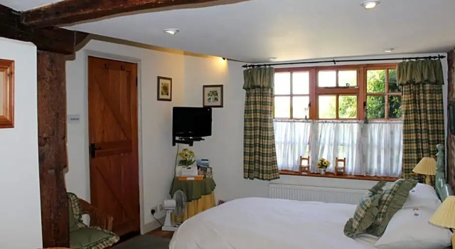 Clayton Wickham Farmhouse, Забронировать Отель Бизнес-отели Исторического графства Суссекса, 4* 5*