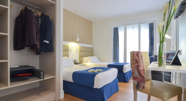 Двухместный номер Standard c 1 комнатой с балконом Hotel Miau