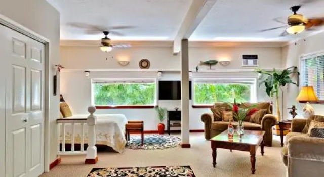 Orchid Tree B&B, Забронировать Отель «постель и завтрак» Хило Hawaii Volcano National Park