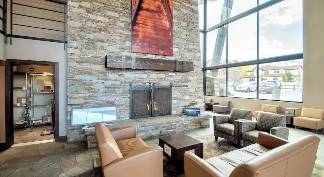 Charming Park City Loft and View at Prospector, Забронировать Отель Парк-Сити Deer Valley - The Canyons, рядом с Prospectore Park