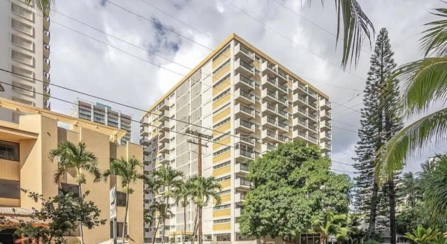 Апартаменты Lovely 2 Beds 2 bath free Parking at Waikiki Beach
