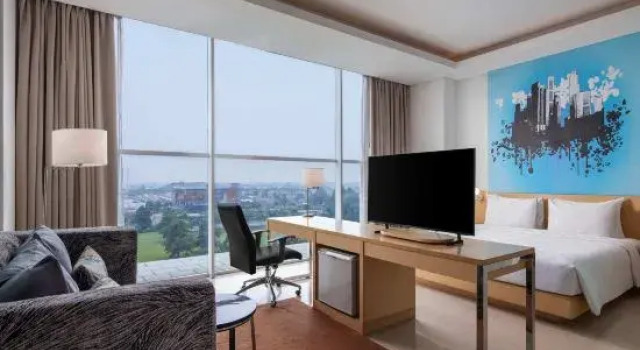 Люкс Hotel Santika BSD City-Serpong