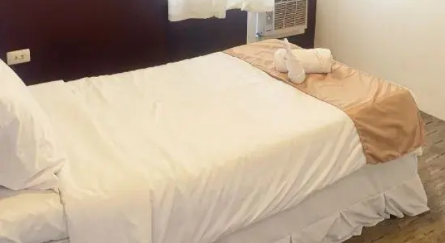 Семейный номер Deluxe Hotel Adelina Balanga City Bataan