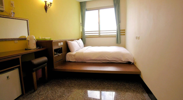 墾丁大街Kenting Night Market-福賓別館 Fu Bin Inn免費停車, Book Hostel Hostels in Hengchun, Hostel