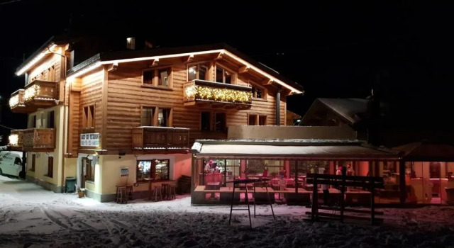 Alpino Lodge Bivio, Book Hotel Livigno Lombardy