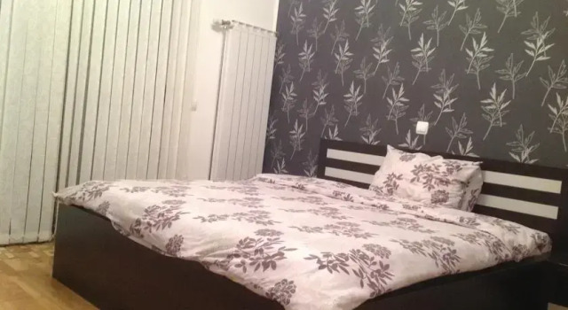 Nadejda Vacation House, Prenota Hotel Razlog 