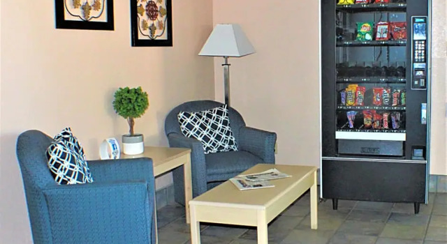 Шестиместный номер Superior Knights Inn Payson