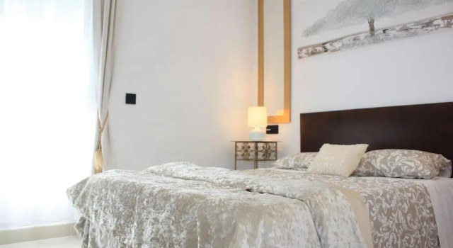 Ohana2 Luxury Villa, Забронировать Вилла Отели Малаги с парковкой, рядом с Природный парк в устье реки Гвадалорсе, Парковка