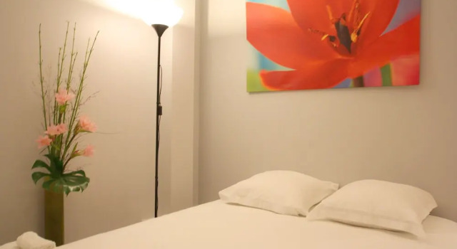 Apartments Paris Centre - At Home Hotel, Забронировать Апартаменты/квартира Апартаменты Парижа, рядом с Federico García Lorca Garden, Апартаменты/квартира
