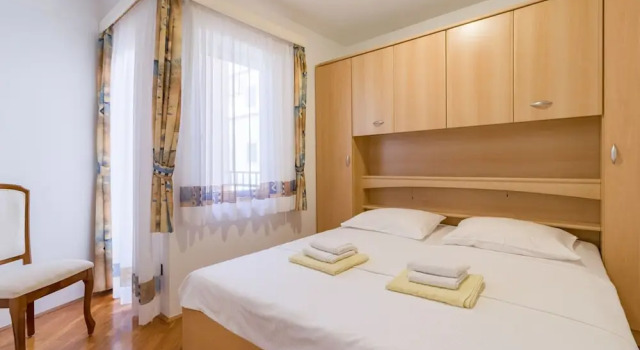Modern Apartment With Balcony, Garden View in Villa Vizula