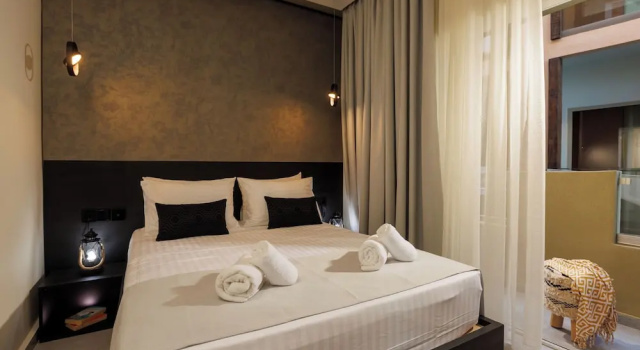 Вилла Luxury Hersonissos Beach Front Suites