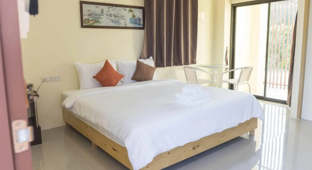 Yaibua Hotel