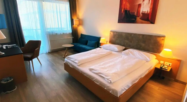 Двухместный номер Business NOVAPARK Flugzeughotel Graz