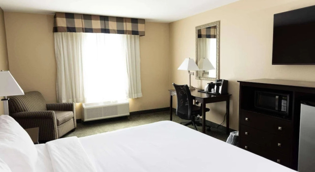 Двухместный номер Standard Country Inn & Suites Etown