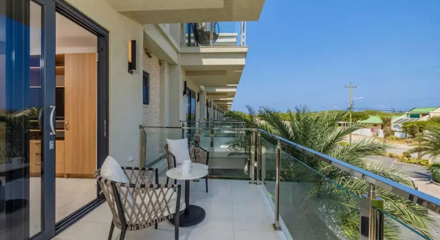 NEW One Bedroom Condo Wariruri w Privatebalcony, Varaa Hotelli Noord Aruba