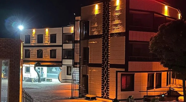Bulut Royal Hotel, Забронировать Отель Отели Шанлыурфа с бассейном, Бассейн